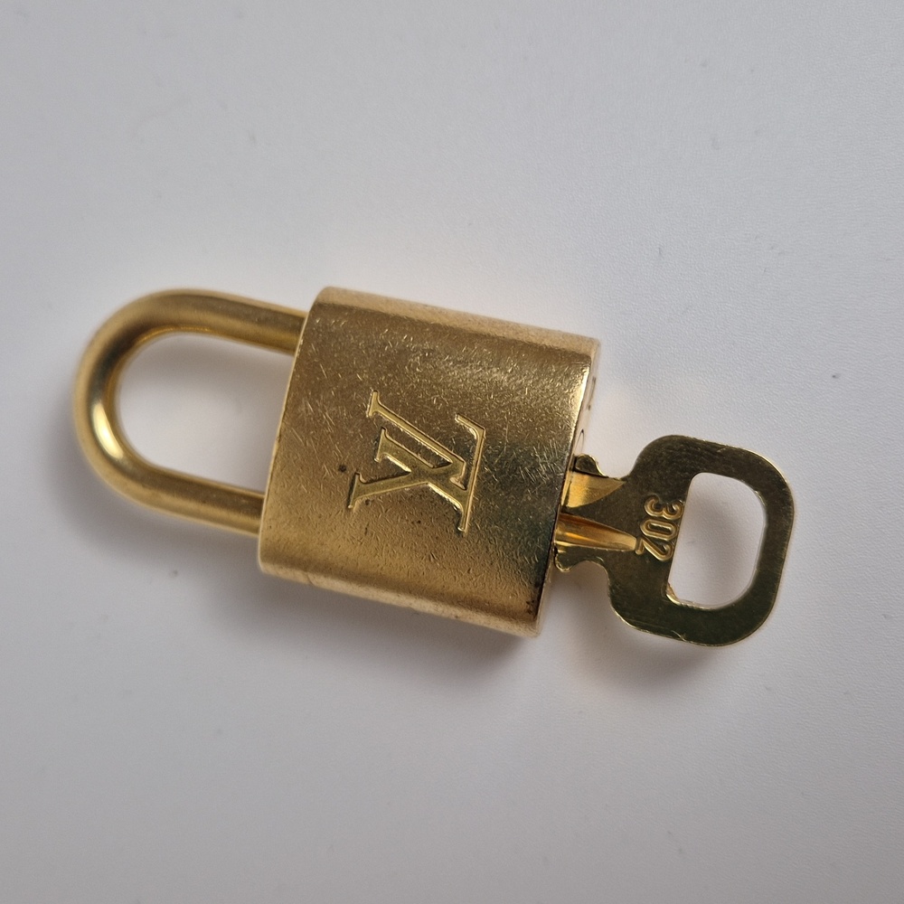 Louis Vuitton Lock and Key 302